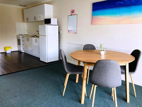 West Beach Lagoon 216 - Quiet & Relaxing - Australian Directory 6