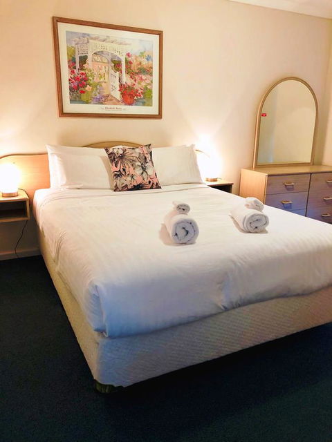 West Beach Lagoon 216 - Quiet & Relaxing - Australian Directory 2