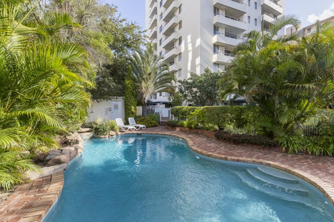 High Tor Apartment 135 - Australian Directory 3