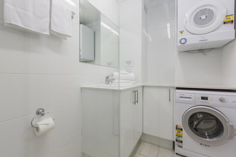 High Tor Apartment 135 - Australian Directory 18