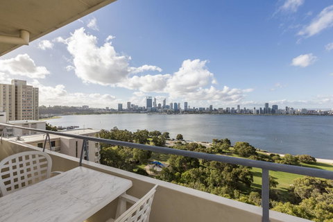 High Tor Apartment 135 - Australian Directory 0