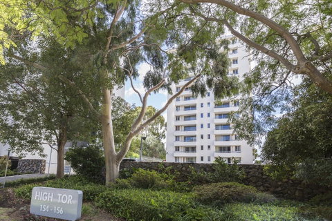 High Tor Apartment 135 - Australian Directory 21