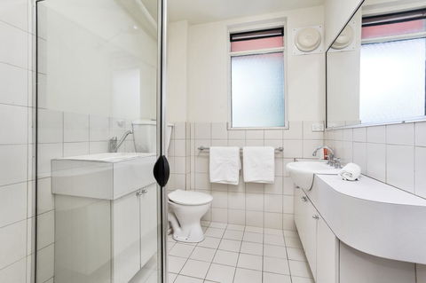 South Perth Executive Apartment - Australian Directory 7