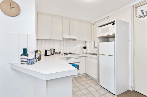 South Perth Executive Apartment - Australian Directory 4
