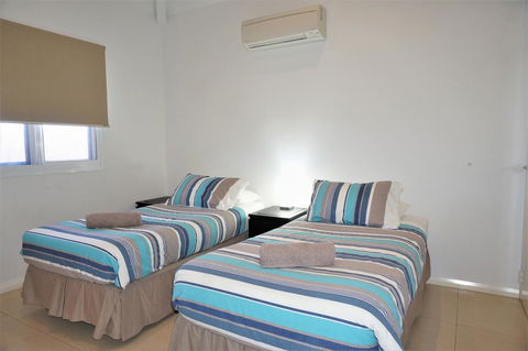 Osprey Holiday Village Unit 104 - Australian Directory 8