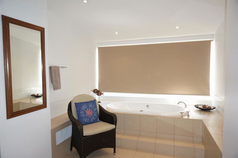 Osprey Holiday Village Unit 104 - Australian Directory 16