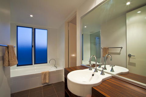 Osprey Holiday Village Unit 104 - Australian Directory 11