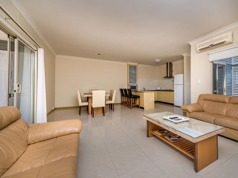 Seafront Unit 60 - Australian Directory 7