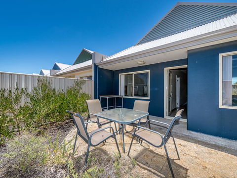 Seafront Unit 60 - Australian Directory 1