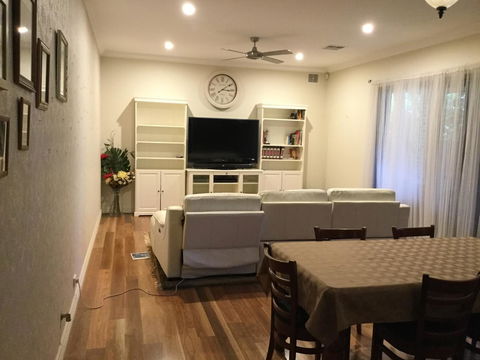 Ascot Home - Australian Directory 2