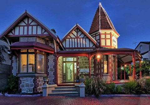 The Witch's Hat - Australian Directory 0