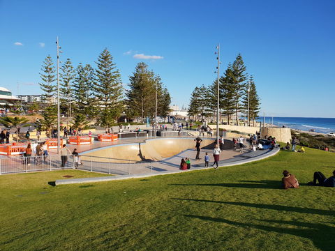 Scarborough - Oceanview 2 Bed, 2 Bathroom Apartment - Australian Directory 1