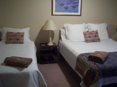 Scarborough - Oceanview 2 Bed, 2 Bathroom Apartment - Australian Directory 12