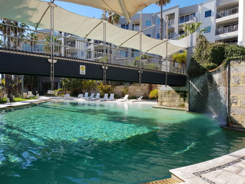 Scarborough - Oceanview 2 Bed, 2 Bathroom Apartment - Australian Directory 9