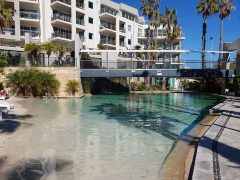 Scarborough - Oceanview 2 Bed, 2 Bathroom Apartment - Australian Directory 8