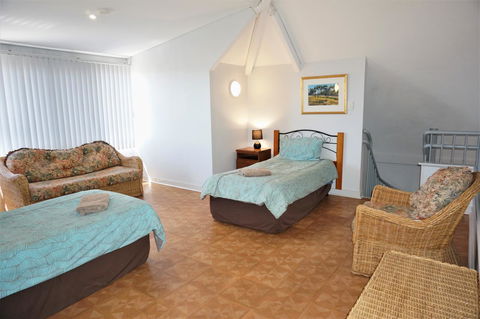 Osprey Holiday Village Unit 108 - Australian Directory 10