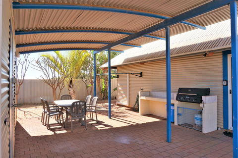 Osprey Holiday Village Unit 108 - Australian Directory 16