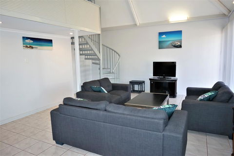 Osprey Holiday Village Unit 108 - Australian Directory 4