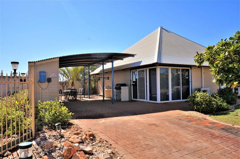 Osprey Holiday Village Unit 108 - Australian Directory 1