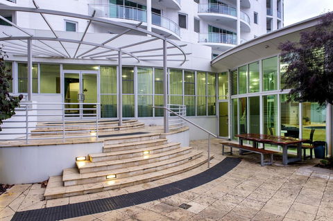 Bunbury Hotel Koombana Bay - Australian Directory 42