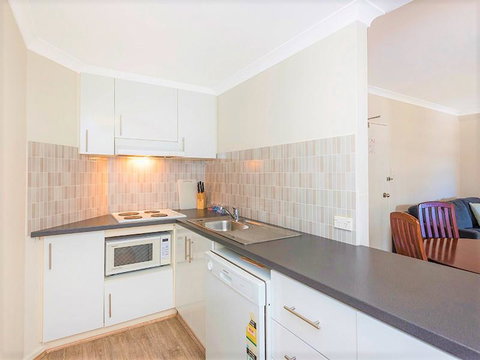 Perth West End Apartment 504 - Australian Directory 14