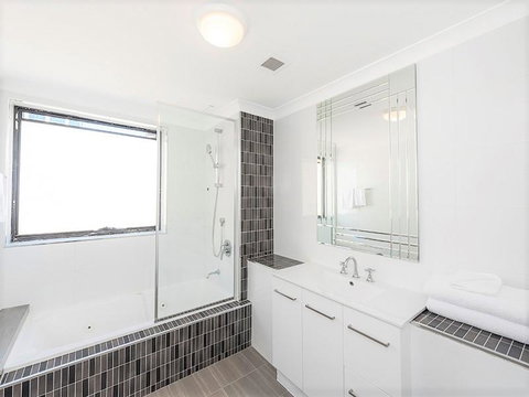 Perth West End Apartment 504 - Australian Directory 15