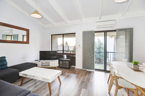 West Beach Lagoon 221 - Stylish Apartment! - Australian Directory 11