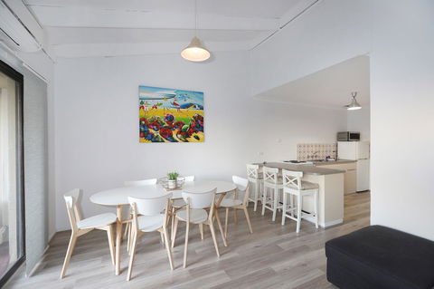 West Beach Lagoon 221 - Stylish Apartment! - Australian Directory 8