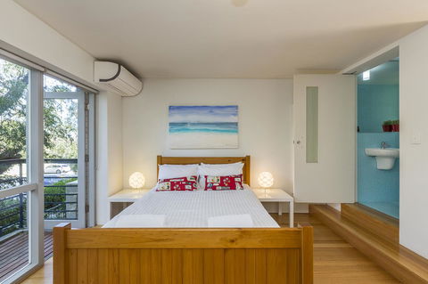 Cottesloe Tree Top Studio - Executive Escapes - Australian Directory 8
