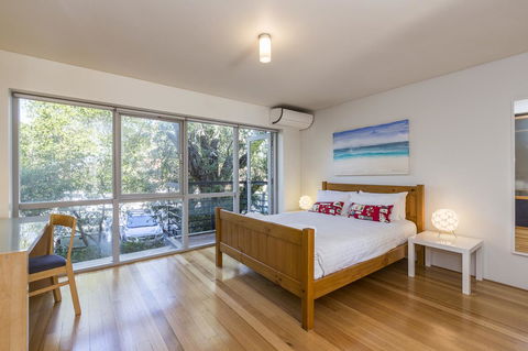 Cottesloe Tree Top Studio - Executive Escapes - Australian Directory 7