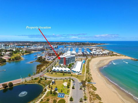 A 406 FANTASTIC OCEAN BEACH And MARINA VIEW APT - MANDURAH - Australian Directory 27