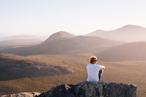 Esperance YHA - Australian Directory 23