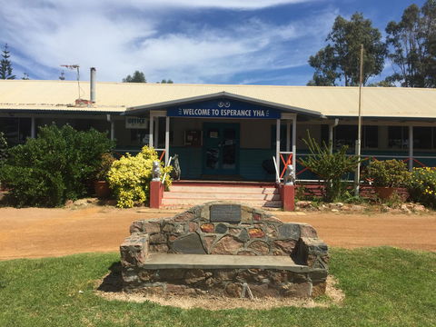 Esperance YHA - Australian Directory 6