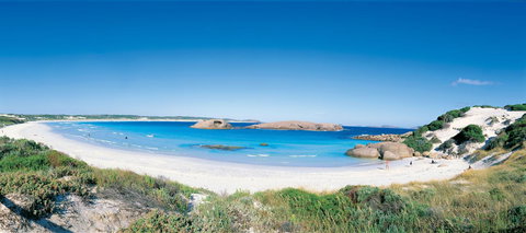 Esperance YHA - Australian Directory 24