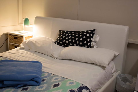 Esperance YHA - Australian Directory 9