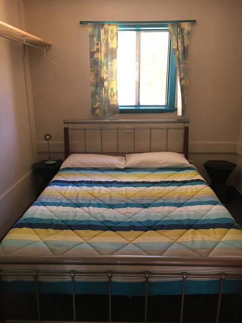 Esperance YHA - Australian Directory 1