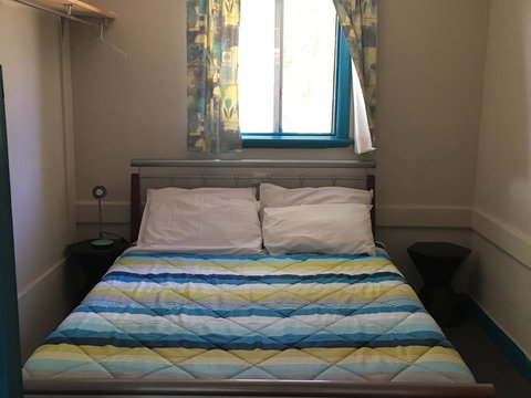 Esperance YHA - Australian Directory 13