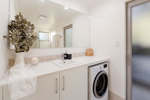 Ironstone Studio Margaret River - Australian Directory 14