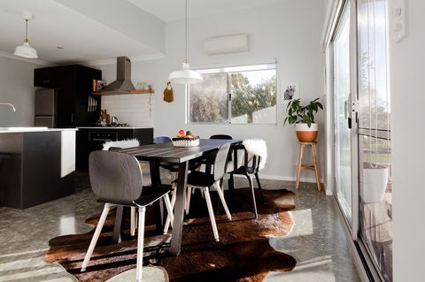 Ironstone Studio Margaret River - Australian Directory 2