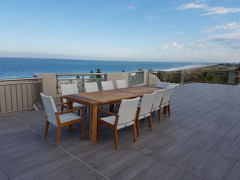 Beachfront Penthouse & Huge Terrace - Australian Directory 2