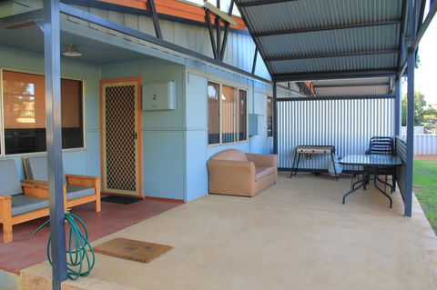 Kestrel Chalets - Australian Directory 18