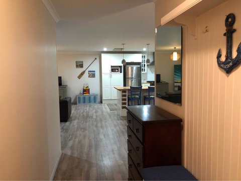 Halls Head Beach House - Australian Directory 2
