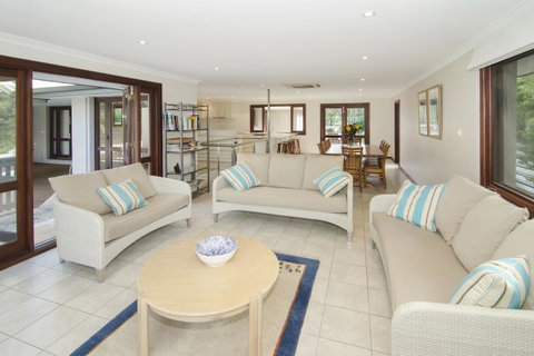 Seahaven - Australian Directory 3