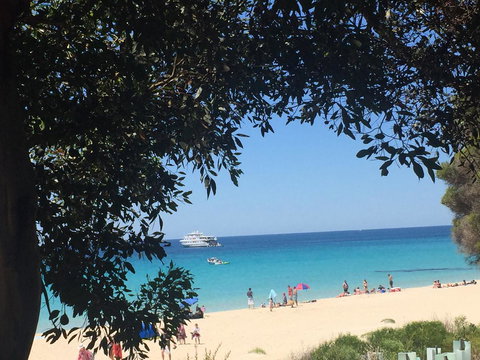 Eagle Bay House - Australian Directory 18