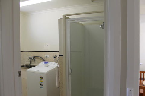 Old Pier Apartments - Australian Directory 15