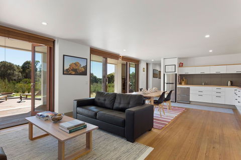 Tamar Solar Home - Australian Directory 7