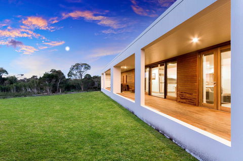 Tamar Solar Home - Australian Directory 0