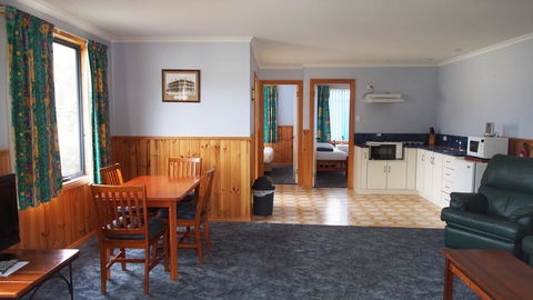 Strahan Retreat Holiday Park - Australian Directory 15