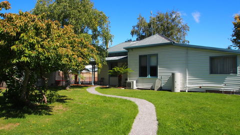 Strahan Retreat Holiday Park - Australian Directory 13