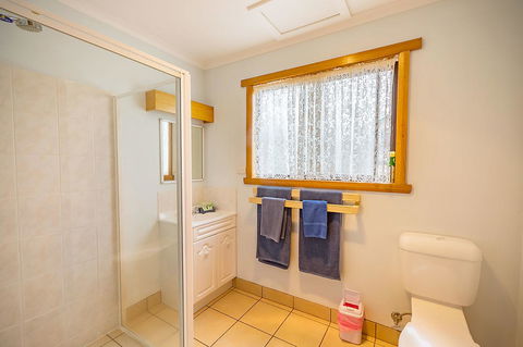 Queechy Motel - Australian Directory 29